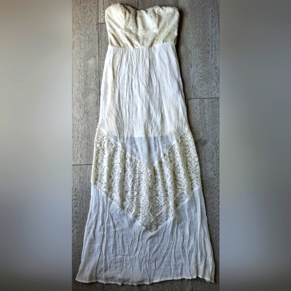 I.N. San Francisco Strapless Cream Dress